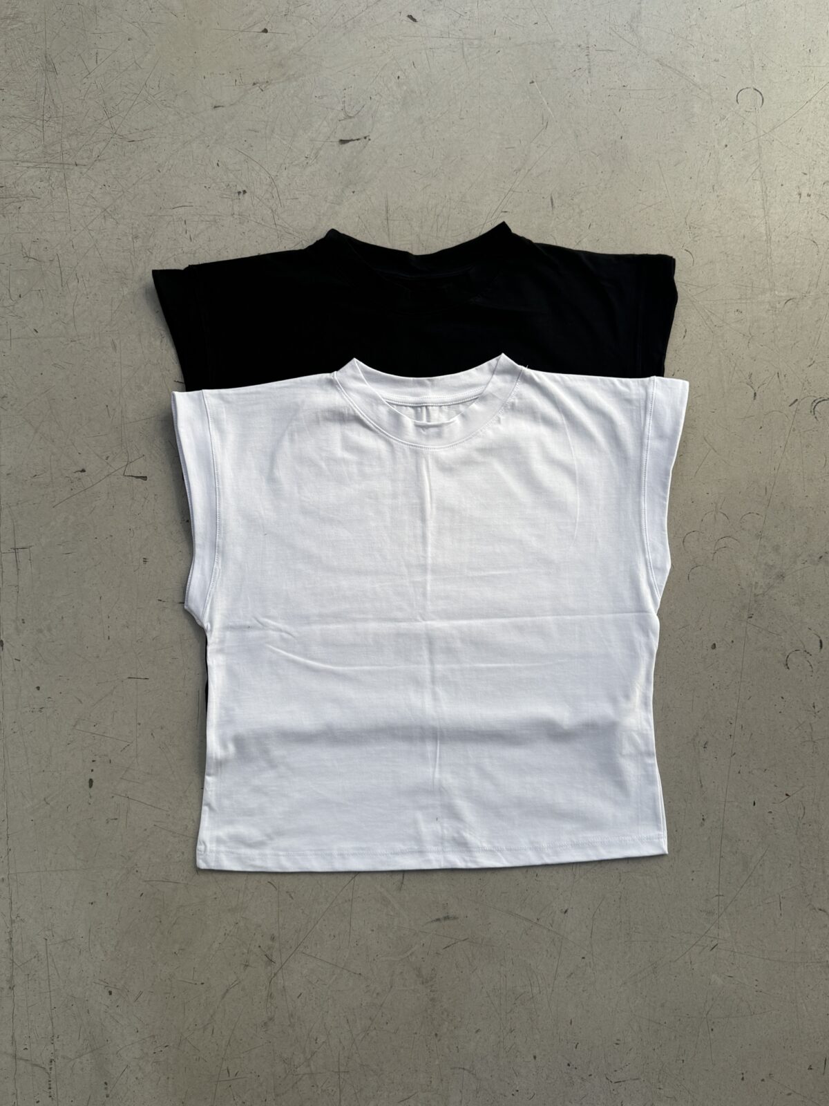 REMERA VIVOS