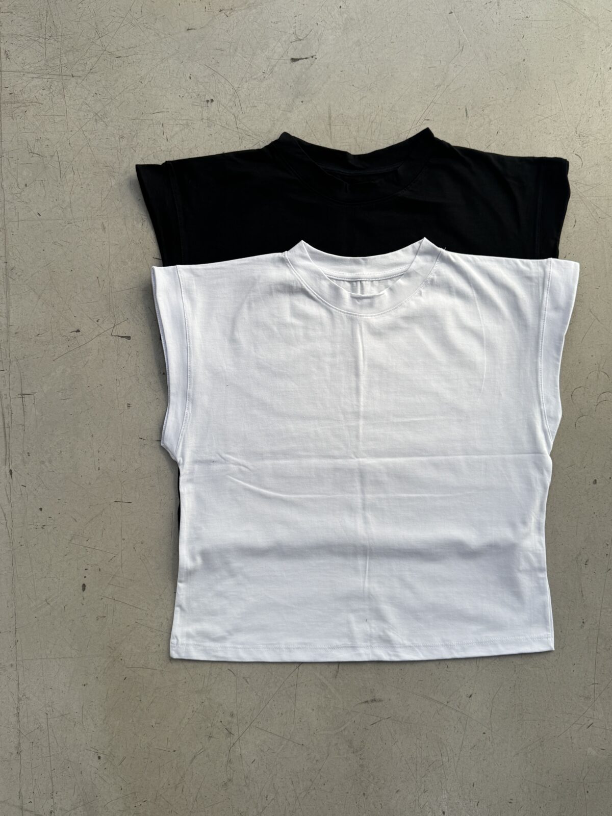 REMERA VIVOS - Imagen 2