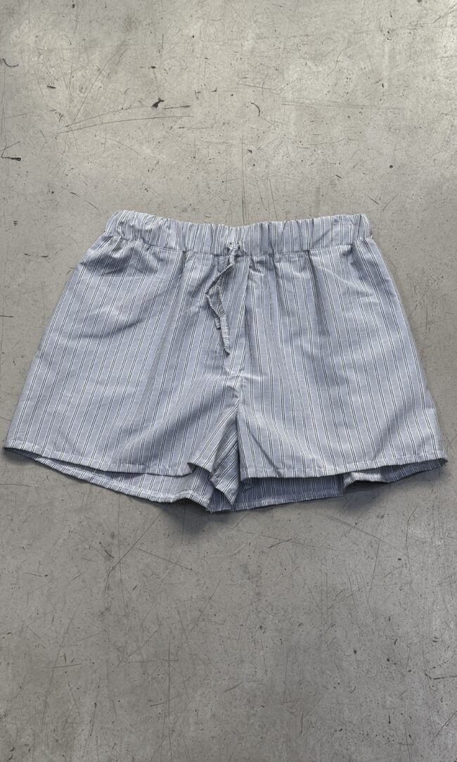SHORT MANDY