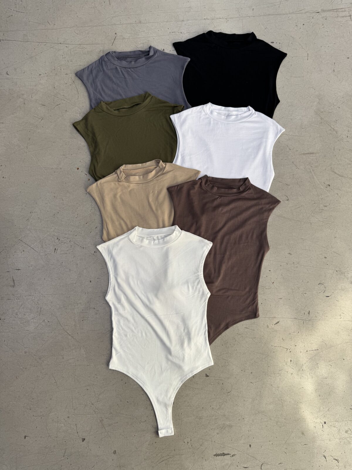 BODY HALTER