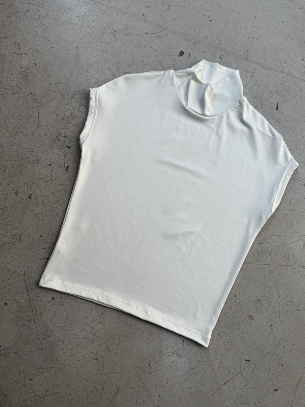 REMERA ANN - Imagen 4