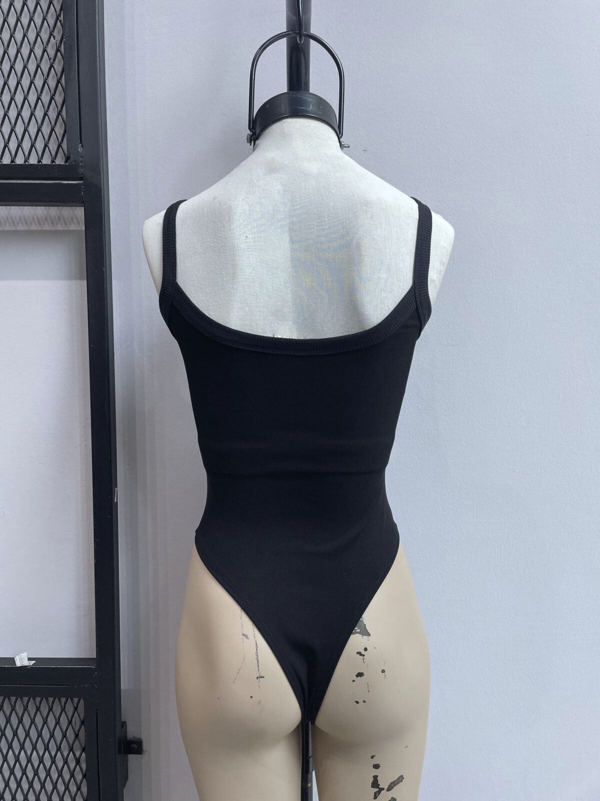 BODY SARA - Imagen 3