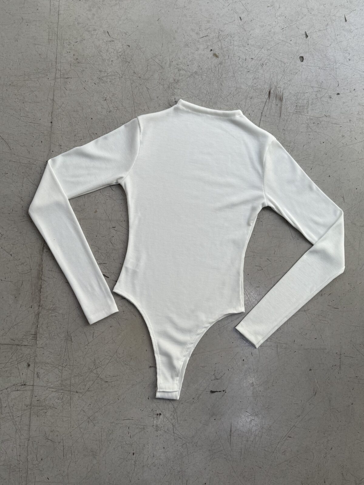BODY NECK - Imagen 4