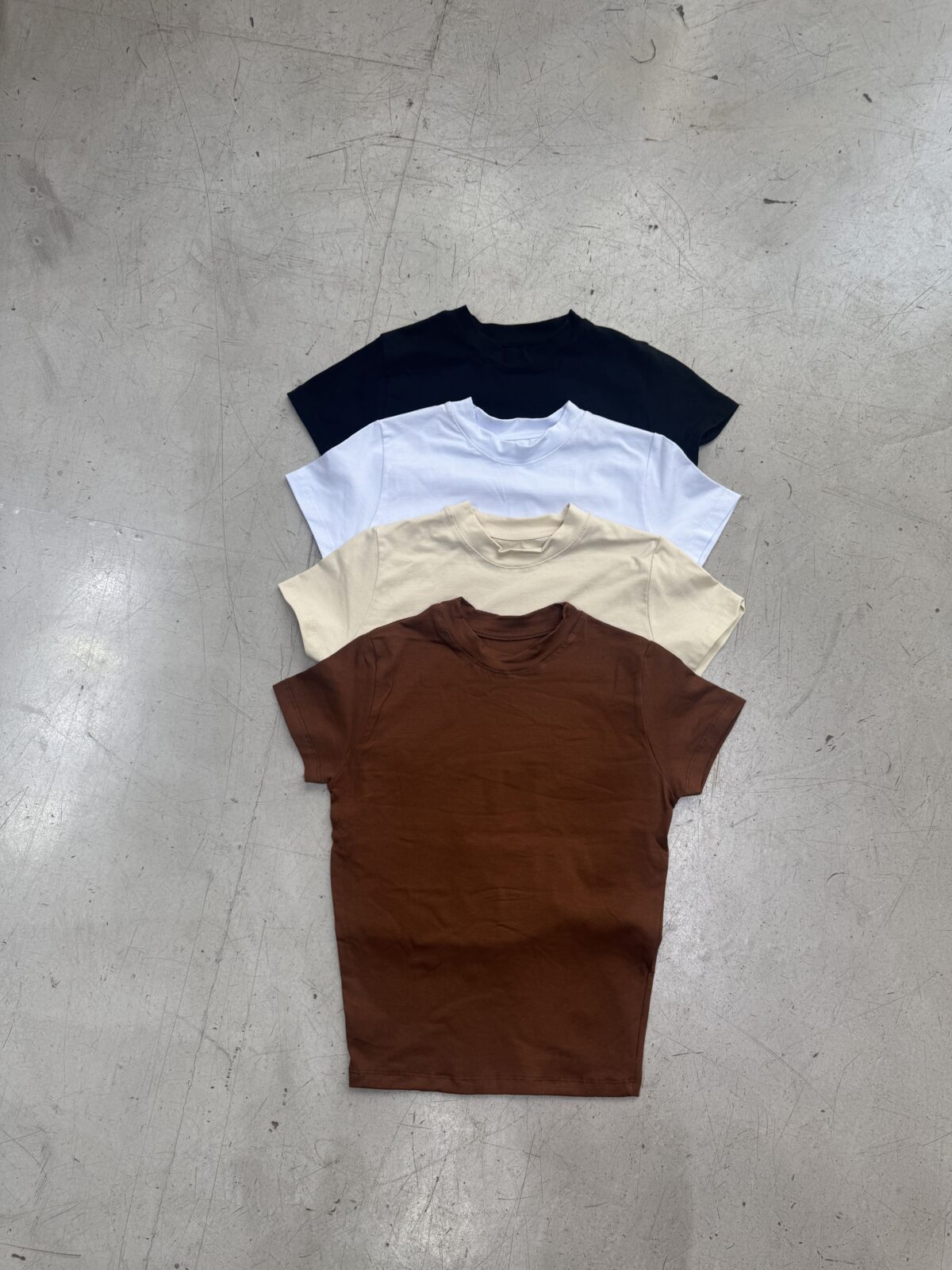 REMERA BABY TEE