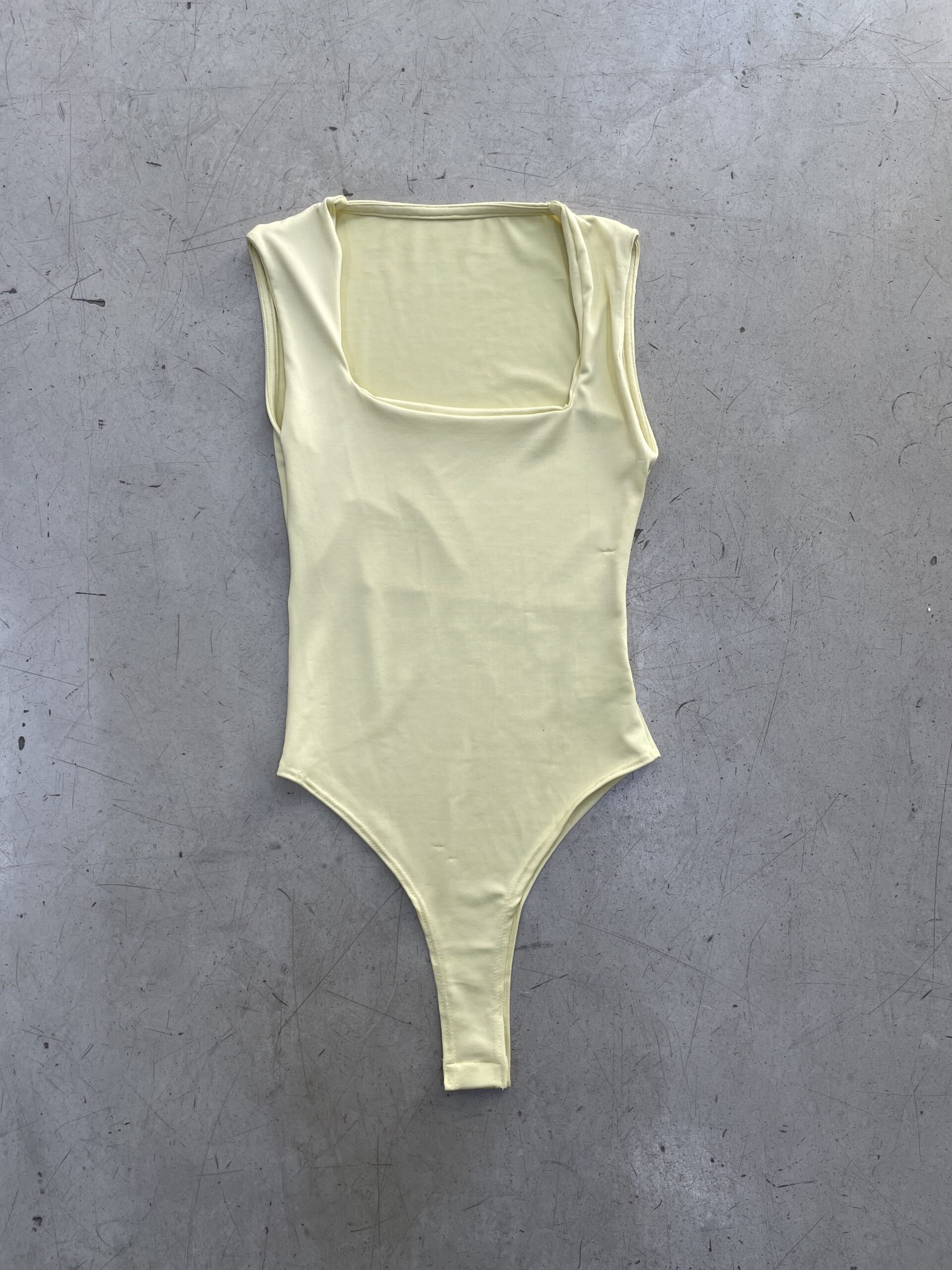 BODY POLLY - Imagen 3