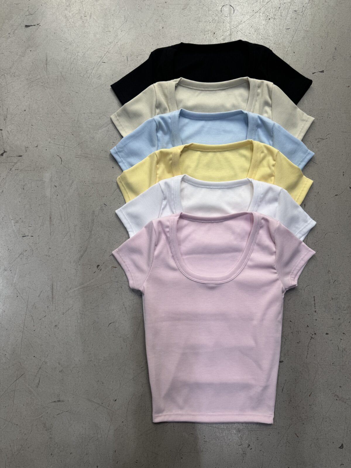 REMERA BETH - Imagen 2