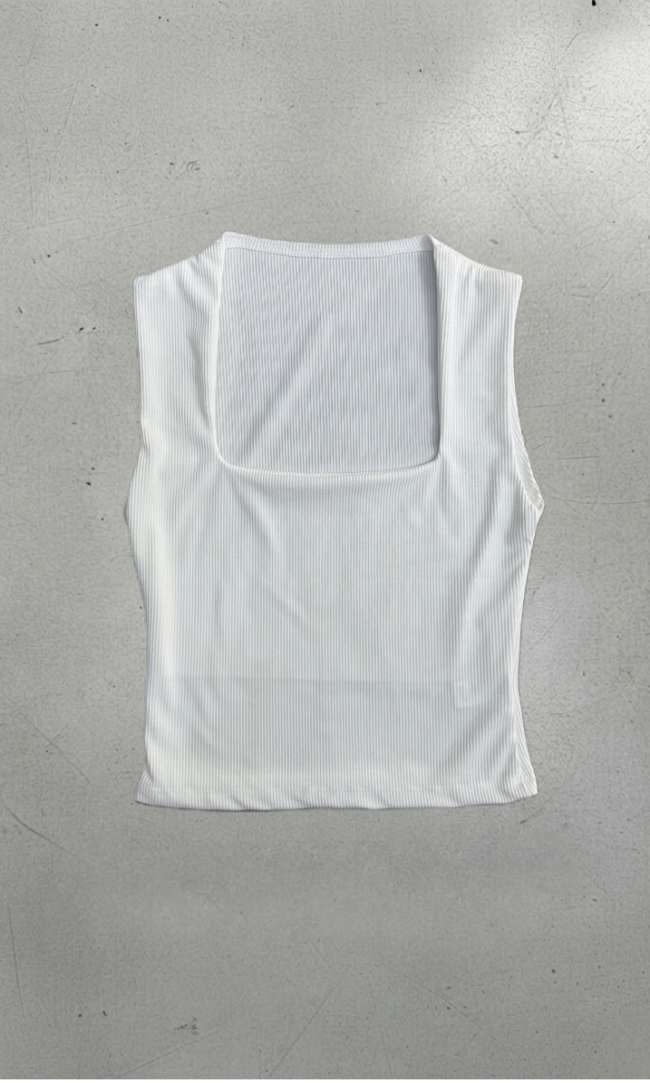 MUSCULOSA ESTHER